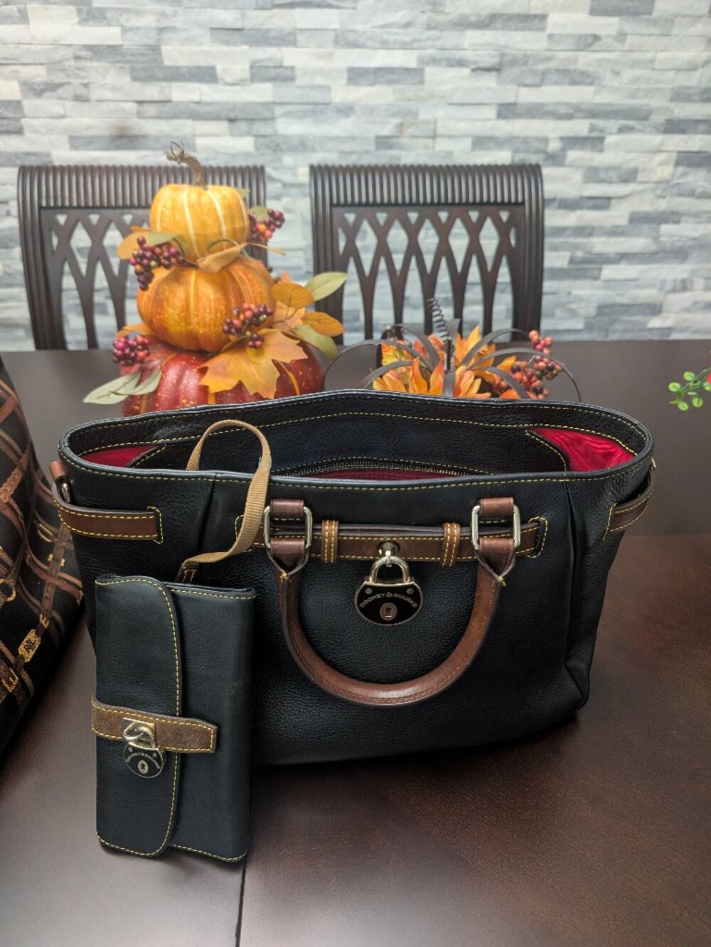 Dooney&Burke Quality Leather Bag w/ Wallet